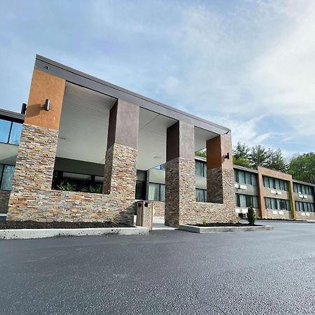 Wingate By Wyndham Lake George Ngoại thất bức ảnh