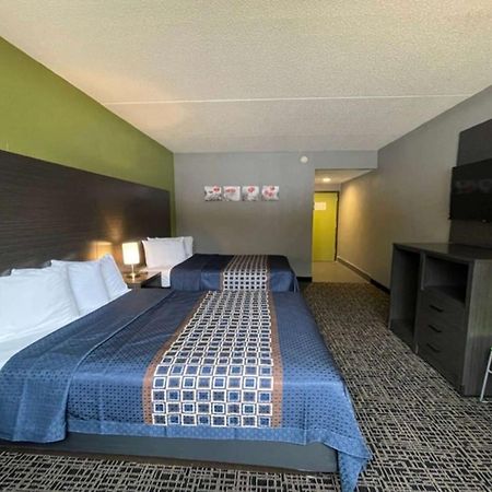 Wingate By Wyndham Lake George Ngoại thất bức ảnh