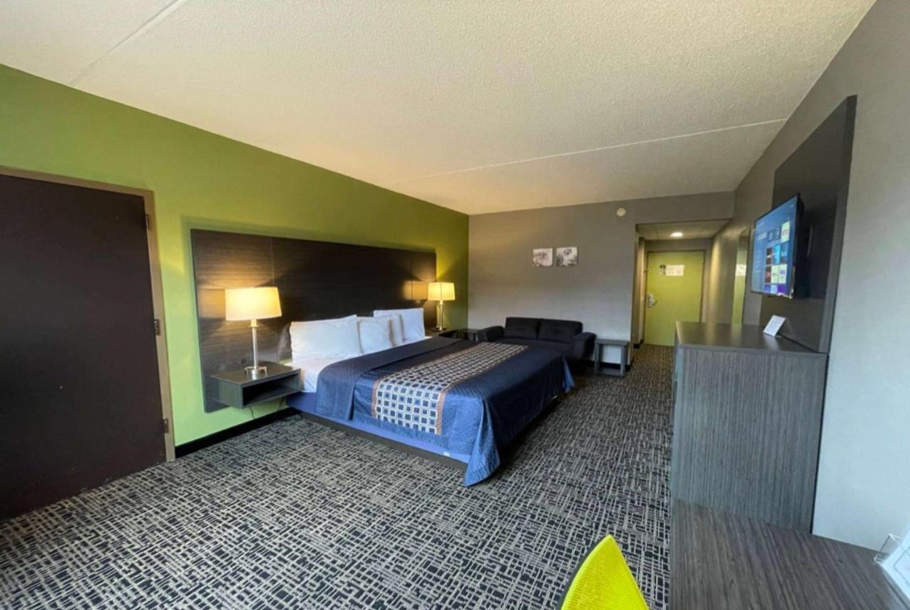 Wingate By Wyndham Lake George Ngoại thất bức ảnh